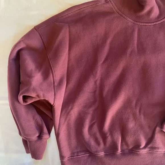 Abercrombie & Fitch Women’s Burgundy Mock Neck Sweatshirt - Picture 2 of 6
